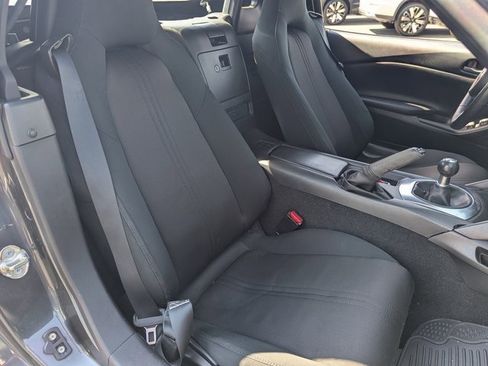 Used 2017 MAZDA MX-5 Miata Sport image 34