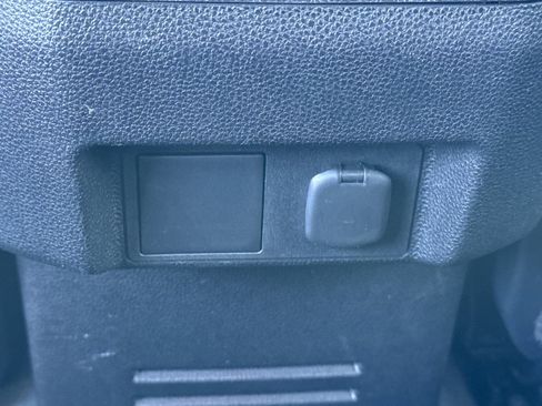 Certified 2025 Toyota Tacoma SR5 image 16