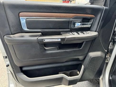 Used 2017 RAM 2500 Laramie AWD/4WD image 10