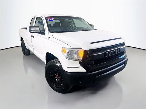 Used 2017 Toyota Tundra SR AWD/4WD image 2