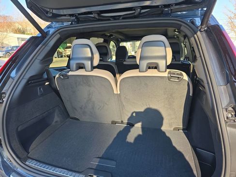 New 2026 Volvo XC90 B6 Ultra w/ Lounge Package image 22