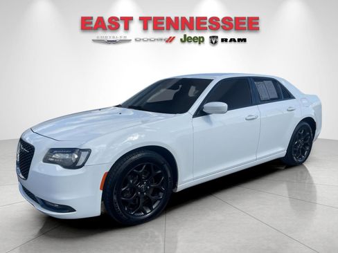 Used 2019 Chrysler 300 S image 7