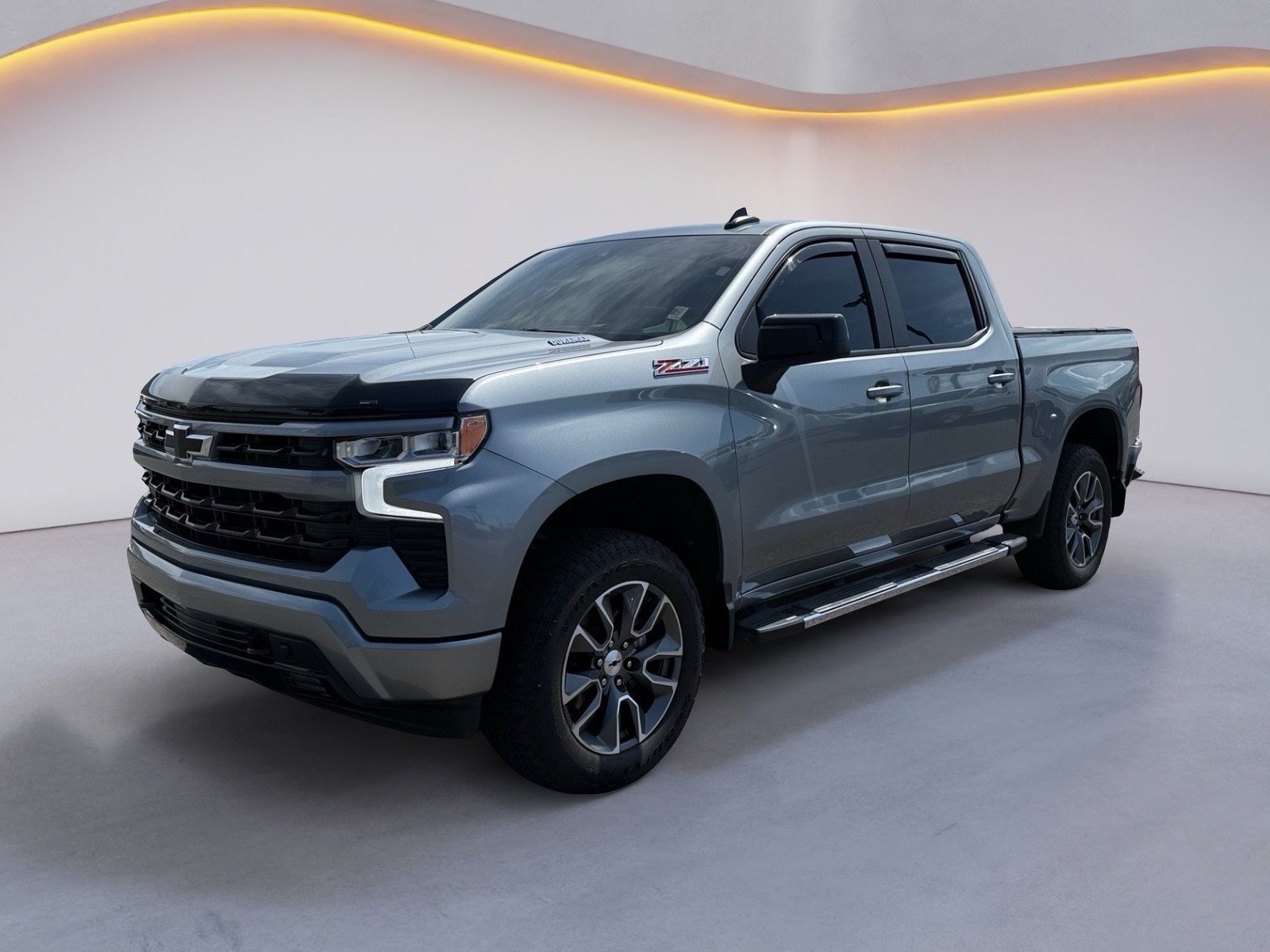 Used 2025 Chevrolet Silverado 1500 RST AWD/4WD image 7