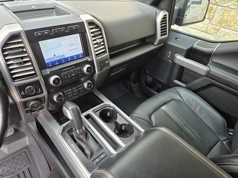 Used 2019 Ford F150 Platinum w/ Equipment Group 701A Luxury AWD/4WD image 13