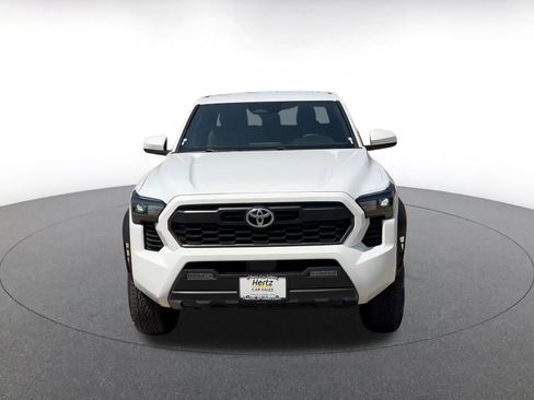 Used 2024 Toyota Tacoma TRD Off-Road image 4