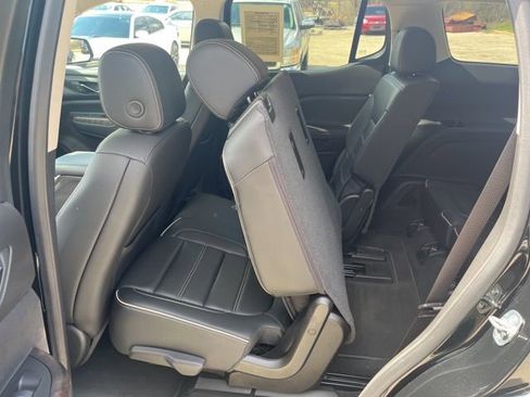 Used 2023 GMC Acadia Denali FWD image 12