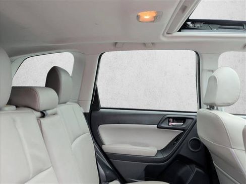 Used 2015 Subaru Forester 2.5i Touring w/ Eyesight & Navigation System AWD/4WD image 25