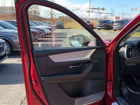 New 2025 MAZDA CX-70 Plug-In Hybrid w/ Premium Pkg image 10