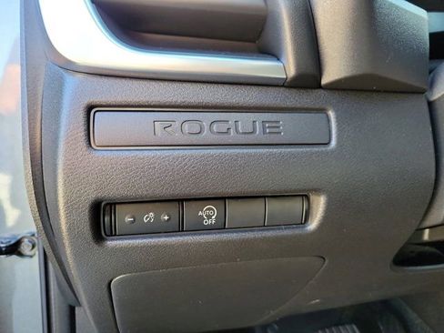 Certified 2023 Nissan Rogue S FWD image 23