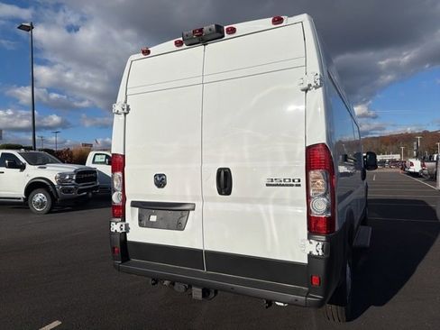 New 2026 RAM ProMaster 3500 w/ Convenience Group image 3