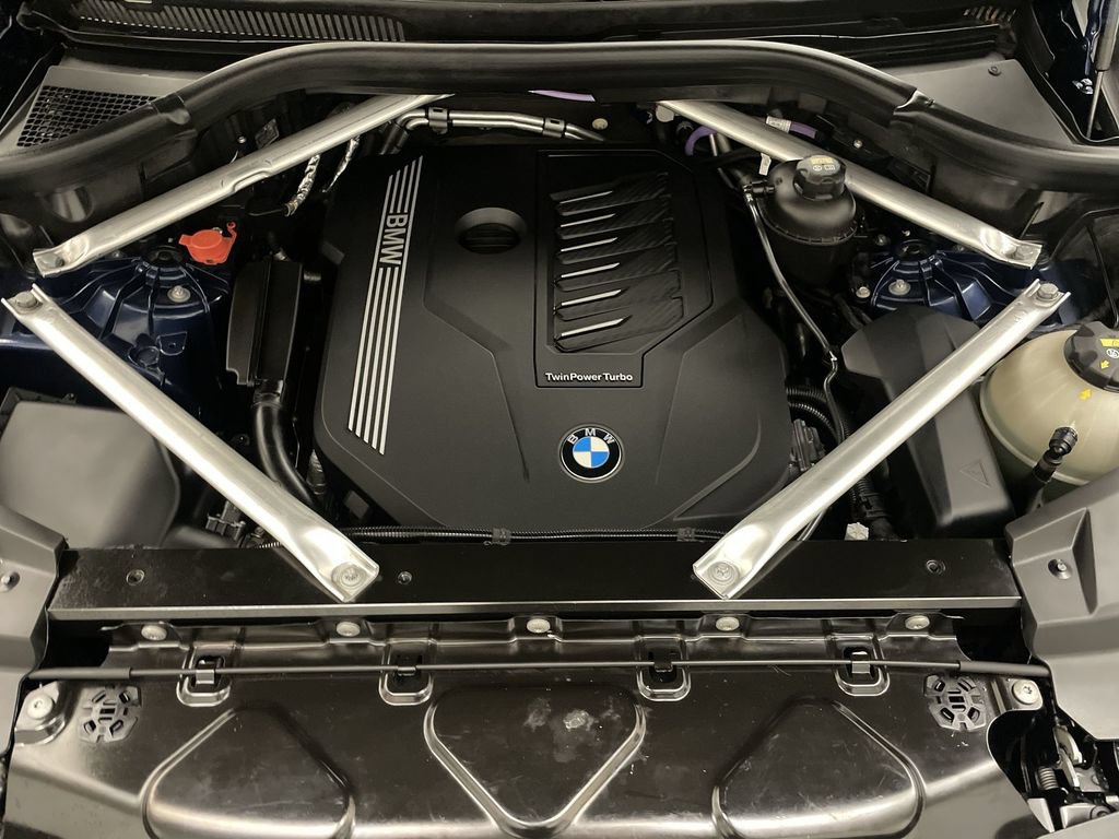 Used 2022 BMW X5 xDrive40i AWD/4WD image 24