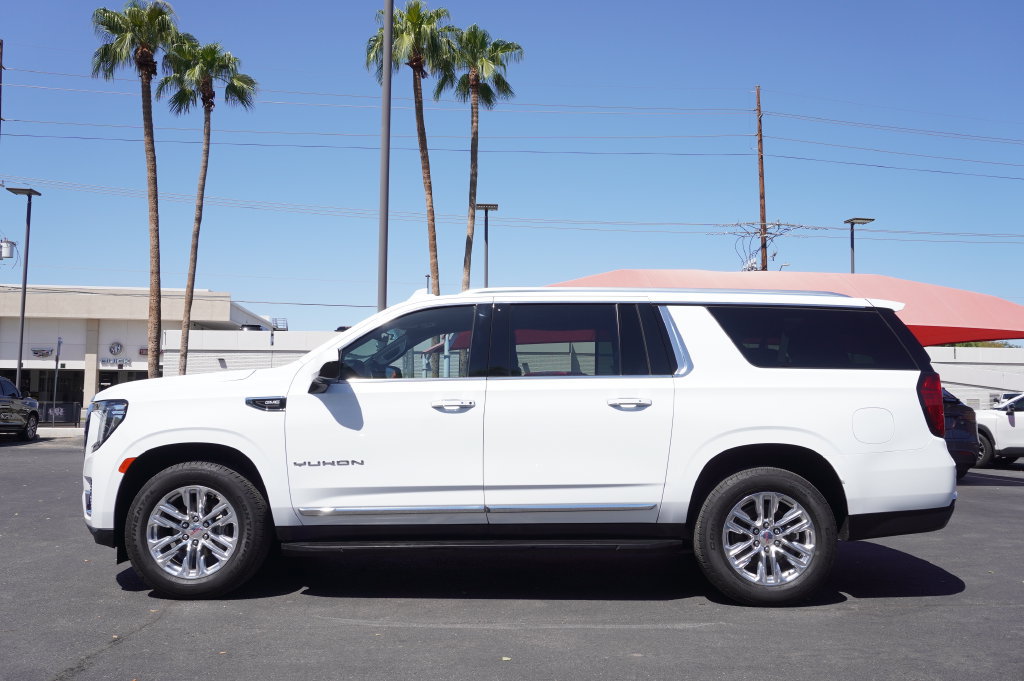 Certified 2023 GMC Yukon XL SLT AWD/4WD image 2