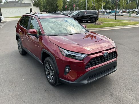 Used 2023 Toyota RAV4 XLE Premium AWD/4WD image 2