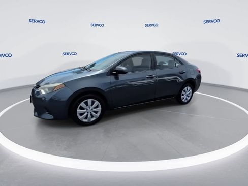 Used 2016 Toyota Corolla LE FWD image 4