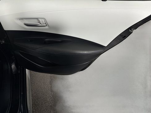 Used 2021 Toyota Corolla SE FWD image 27