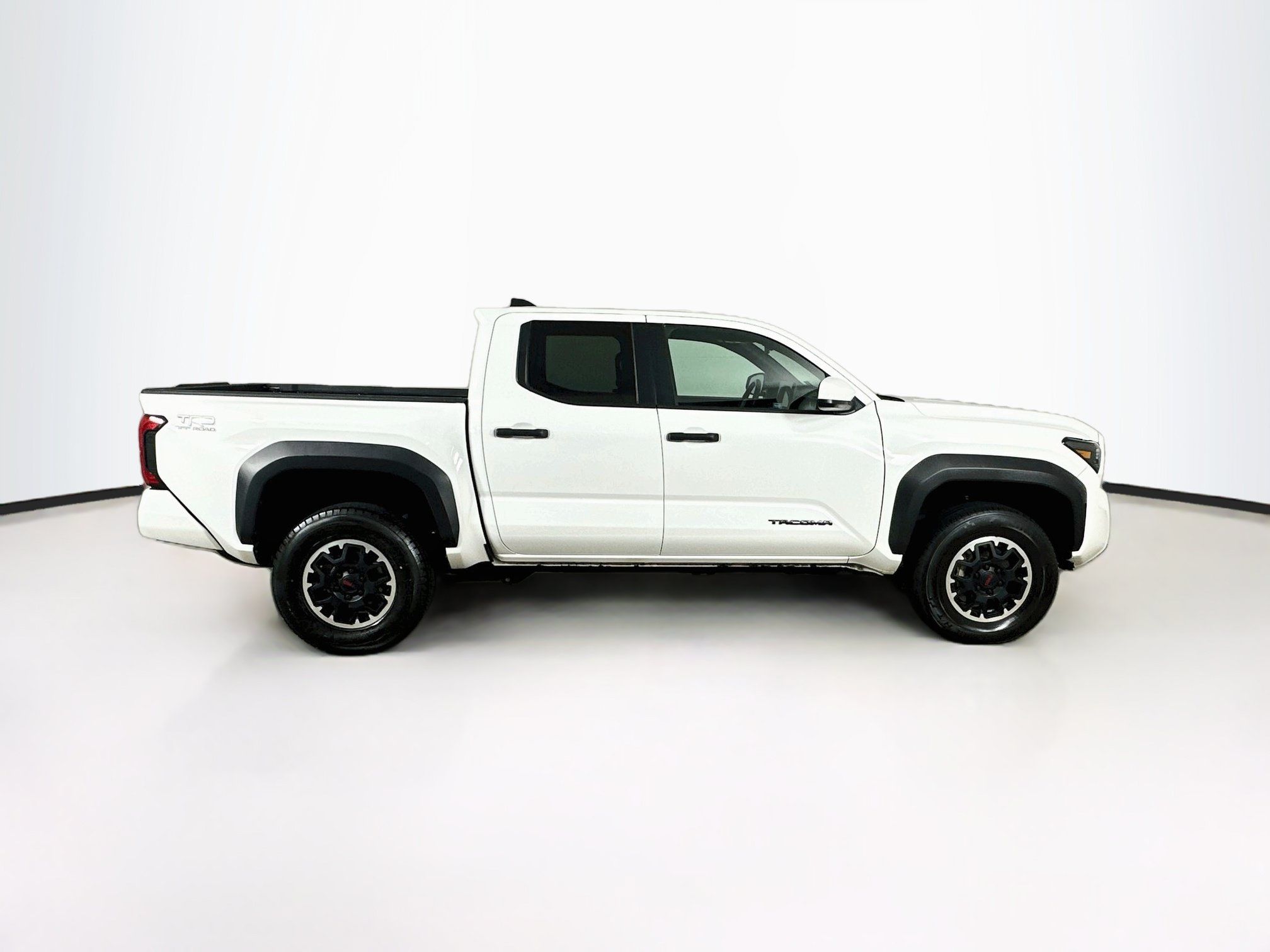 Used 2024 Toyota Tacoma TRD Off-Road AWD/4WD image 10