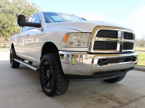 Used 2016 RAM 2500 SLT image 5