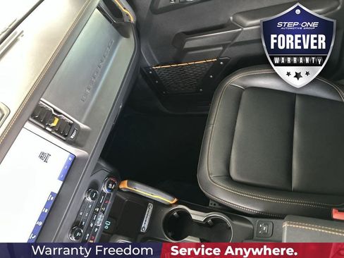Used 2024 Ford Bronco Badlands w/ Sasquatch Package AWD/4WD image 22