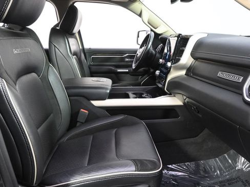 Used 2020 RAM 1500 Laramie AWD/4WD image 16