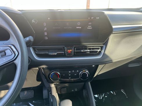 Used 2025 Chevrolet TrailBlazer LT image 21