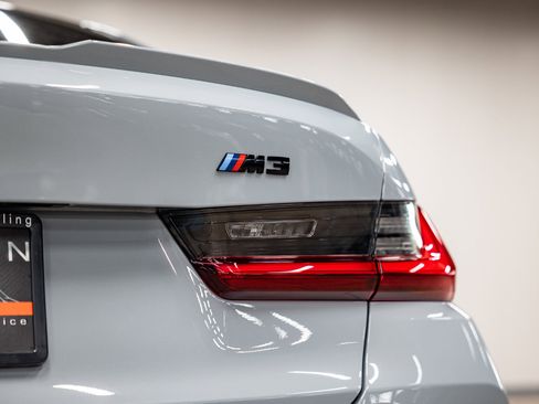 Used 2022 BMW M3 image 31