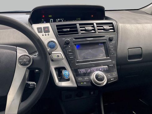 Used 2012 Toyota Prius V Two FWD image 6