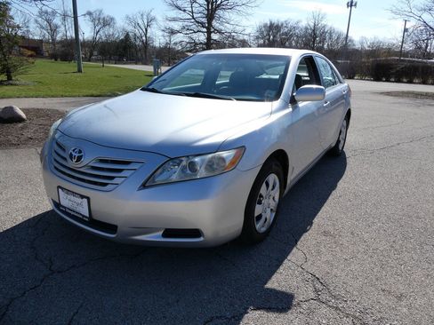 Used 2008 Toyota Camry LE image 1