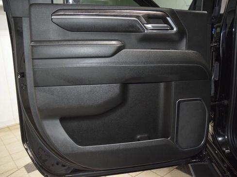 Used 2024 Chevrolet Silverado 2500 LTZ w/ LTZ Plus Package image 48