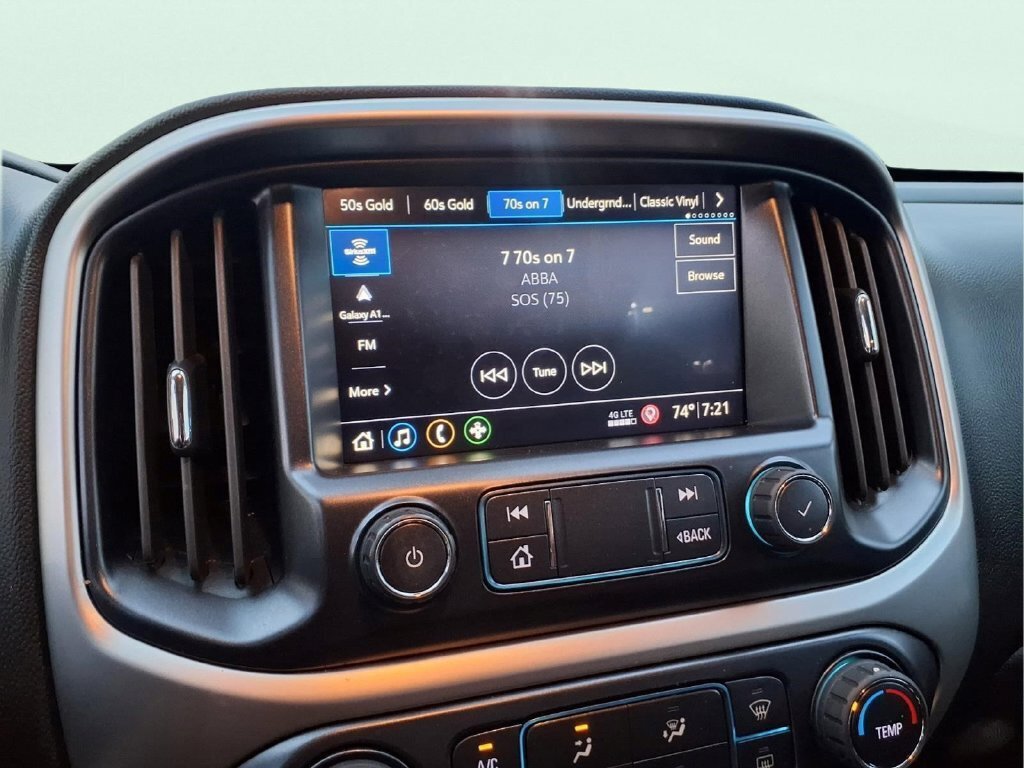 Used 2019 Chevrolet Colorado LT w/ LT Convenience Package RWD image 16