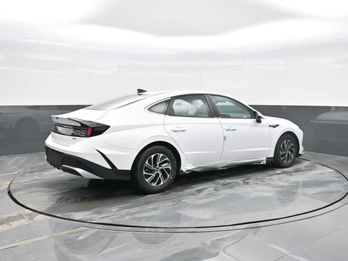 New 2026 Hyundai Sonata Blue image 8