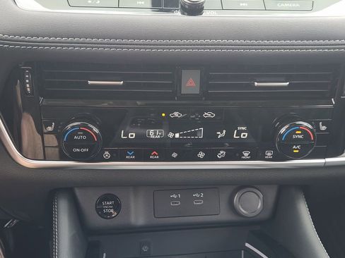 New 2026 Nissan Rogue Platinum w/ Platinum Premium Package image 14