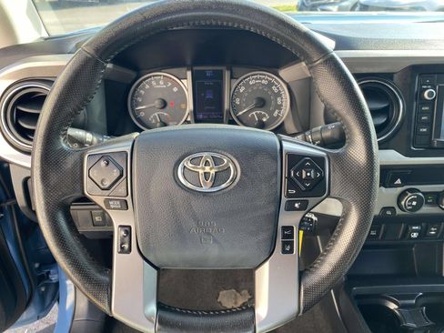 Used 2019 Toyota Tacoma SR5 RWD image 20