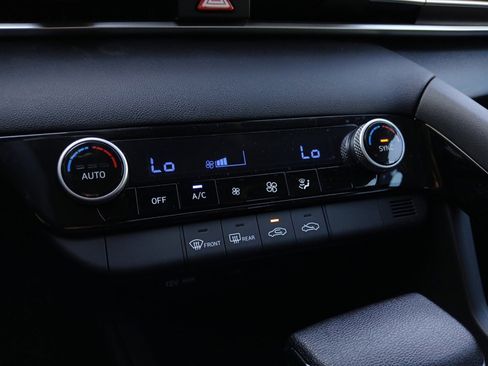 New 2026 Hyundai Elantra Blue image 17