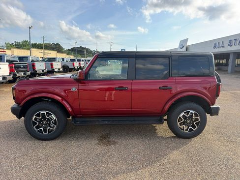 New 2026 Ford Bronco Outer Banks AWD/4WD image 2