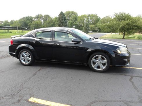 Used 2014 Dodge Avenger SE w/ Rallye Appearance Group FWD image 1