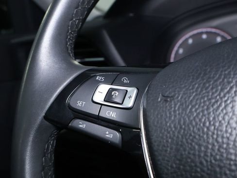 Used 2021 Volkswagen Passat 2.0T SE image 18