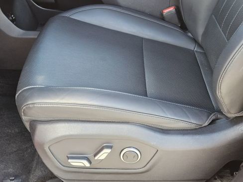 Used 2024 Hyundai Santa Fe SEL FWD image 17