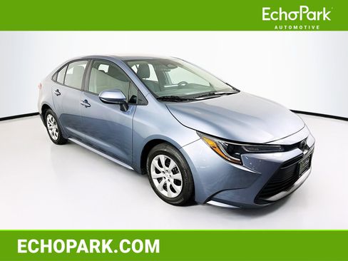 Used 2024 Toyota Corolla LE FWD image 1
