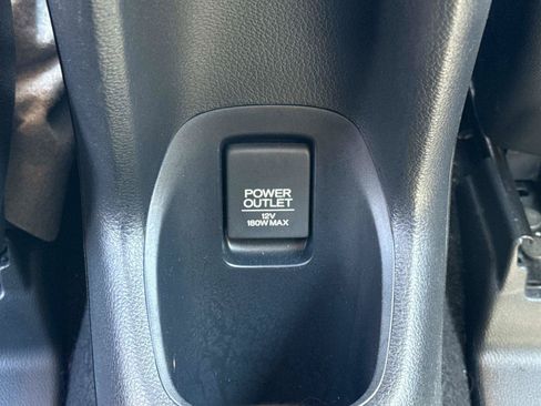 Used 2018 Honda HR-V LX image 16