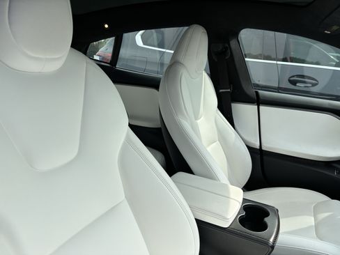 Used 2020 Tesla Model S Performance AWD/4WD image 34