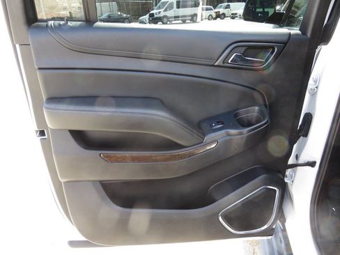 Used 2016 Chevrolet Suburban LT image 33