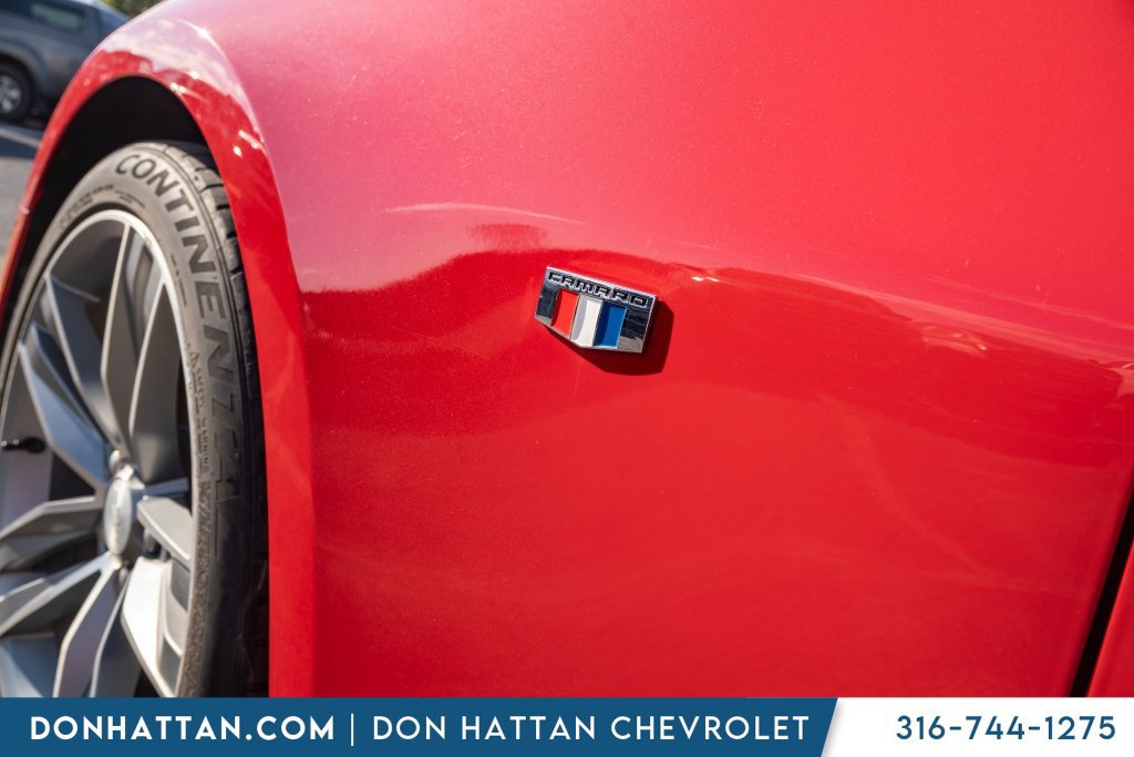 Used 2017 Chevrolet Camaro LT RWD image 29