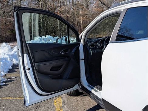 Used 2018 Buick Encore Preferred FWD image 9
