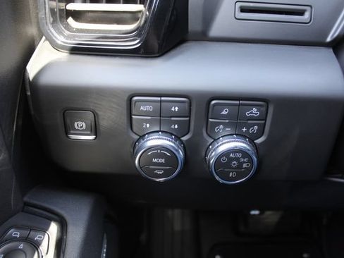 Used 2026 GMC Sierra 1500 AT4 AWD/4WD image 27
