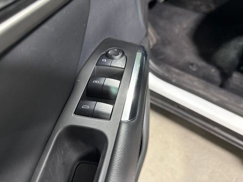 Used 2025 Chevrolet Traverse LT FWD image 20