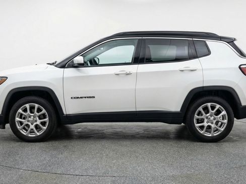 Used 2025 Jeep Compass Limited AWD/4WD image 5