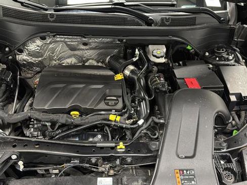 Used 2025 Chevrolet Trax LT image 34