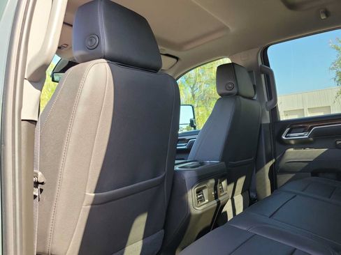Used 2025 Chevrolet Silverado 2500 LT w/ Texas Edition AWD/4WD image 16