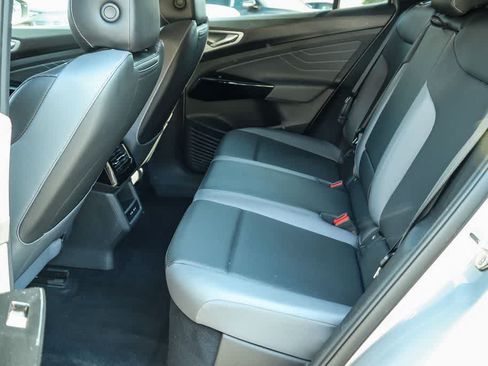 Used 2023 Volkswagen ID.4 Pro S RWD image 17