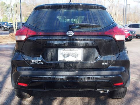 Used 2023 Nissan Kicks SV image 6